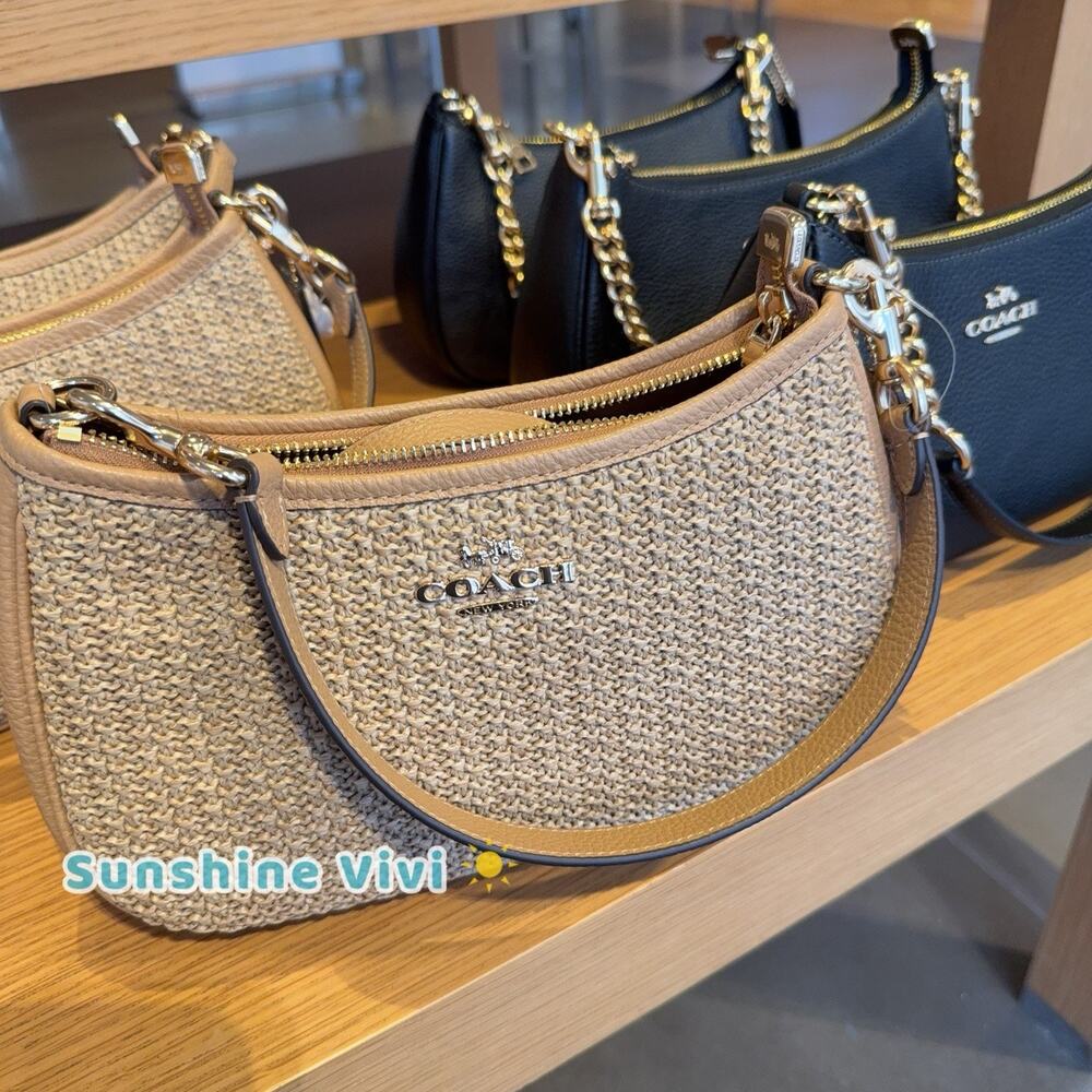 NWT COACH Teri Shoulder Bag With Charm CEC43 straw/Im/Toast Leather - Picture 2 of 7